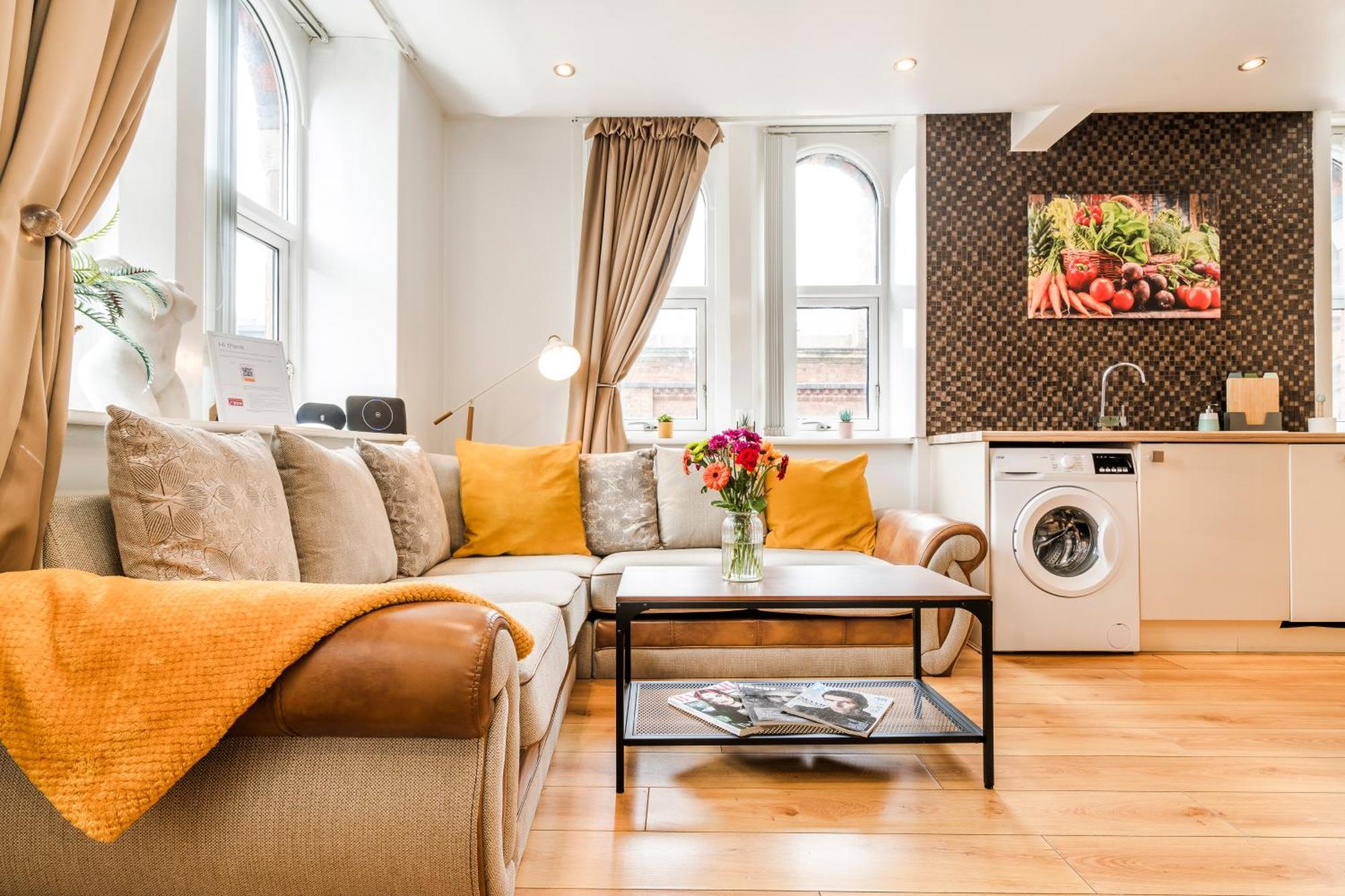 Cavern Quarters, Beautiful Two Bedroom City Centre Apartment By Garudy Serviced Apartments And Short Lets - Perfect For Longer Stays Liverpool Exterior photo