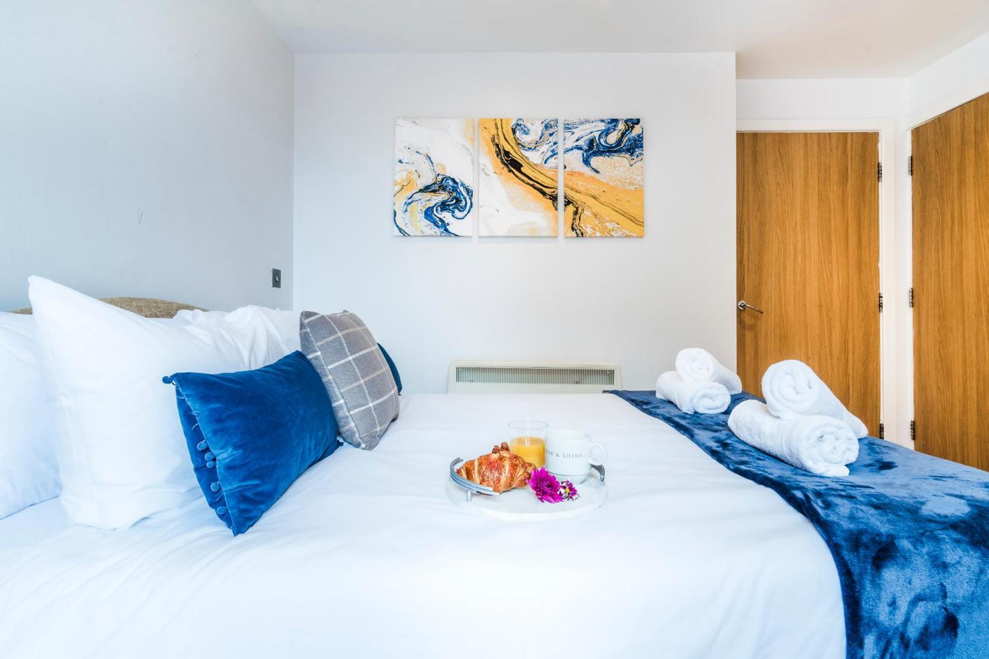 Cavern Quarters, Beautiful Two Bedroom City Centre Apartment By Garudy Serviced Apartments And Short Lets - Perfect For Longer Stays Liverpool Exterior photo
