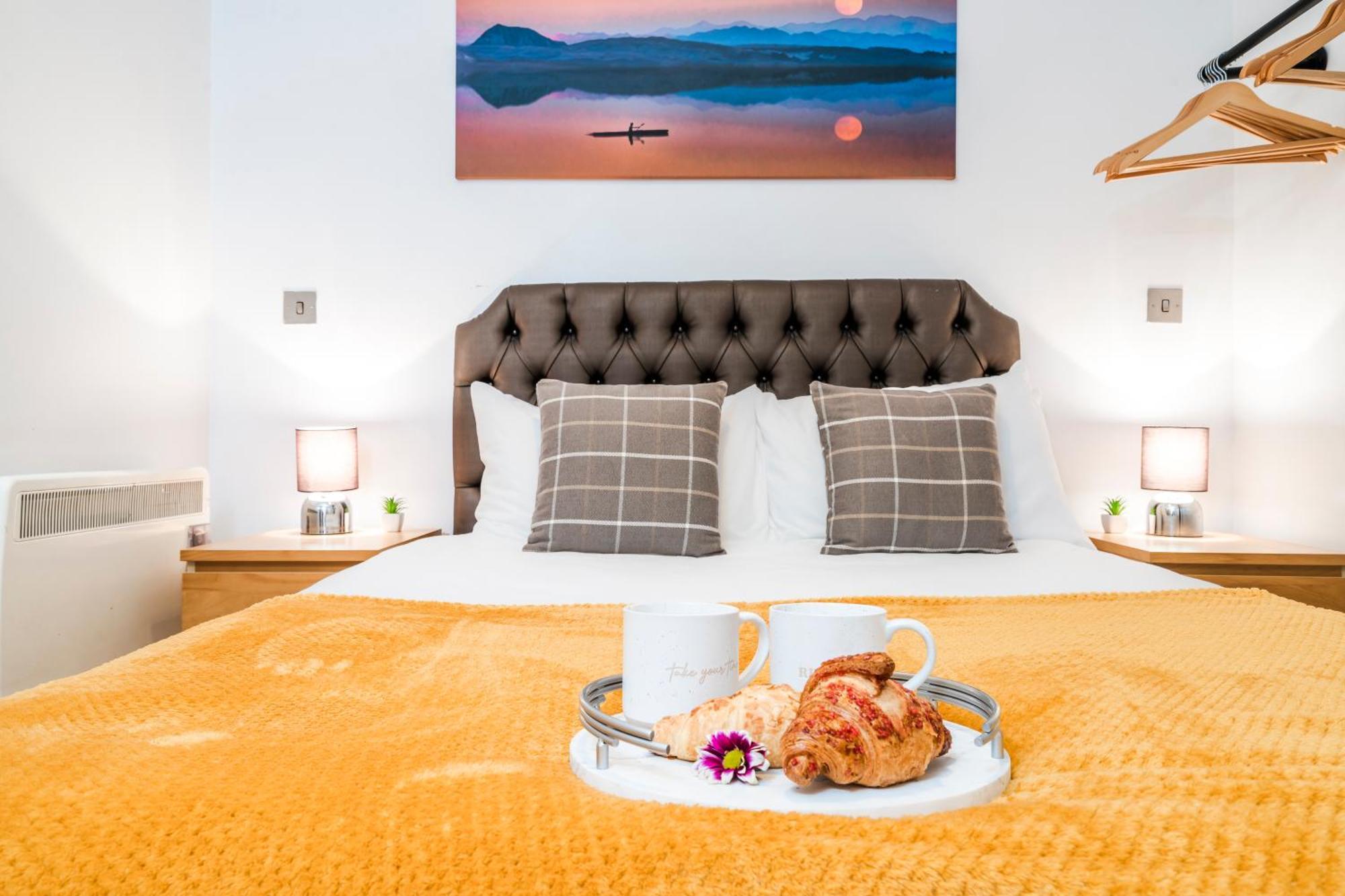 Cavern Quarters, Beautiful Two Bedroom City Centre Apartment By Garudy Serviced Apartments And Short Lets - Perfect For Longer Stays Liverpool Exterior photo